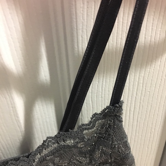 Grey lacey tank top - Picture 4 of 5